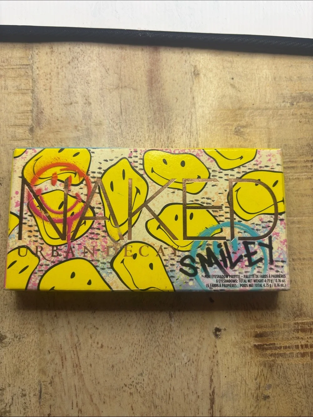 Urban Decay Yellow Smiley Graphic Eyeshadow Palette